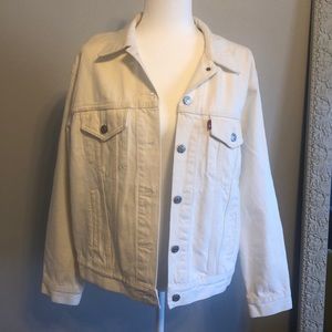 White denim Levi jacket